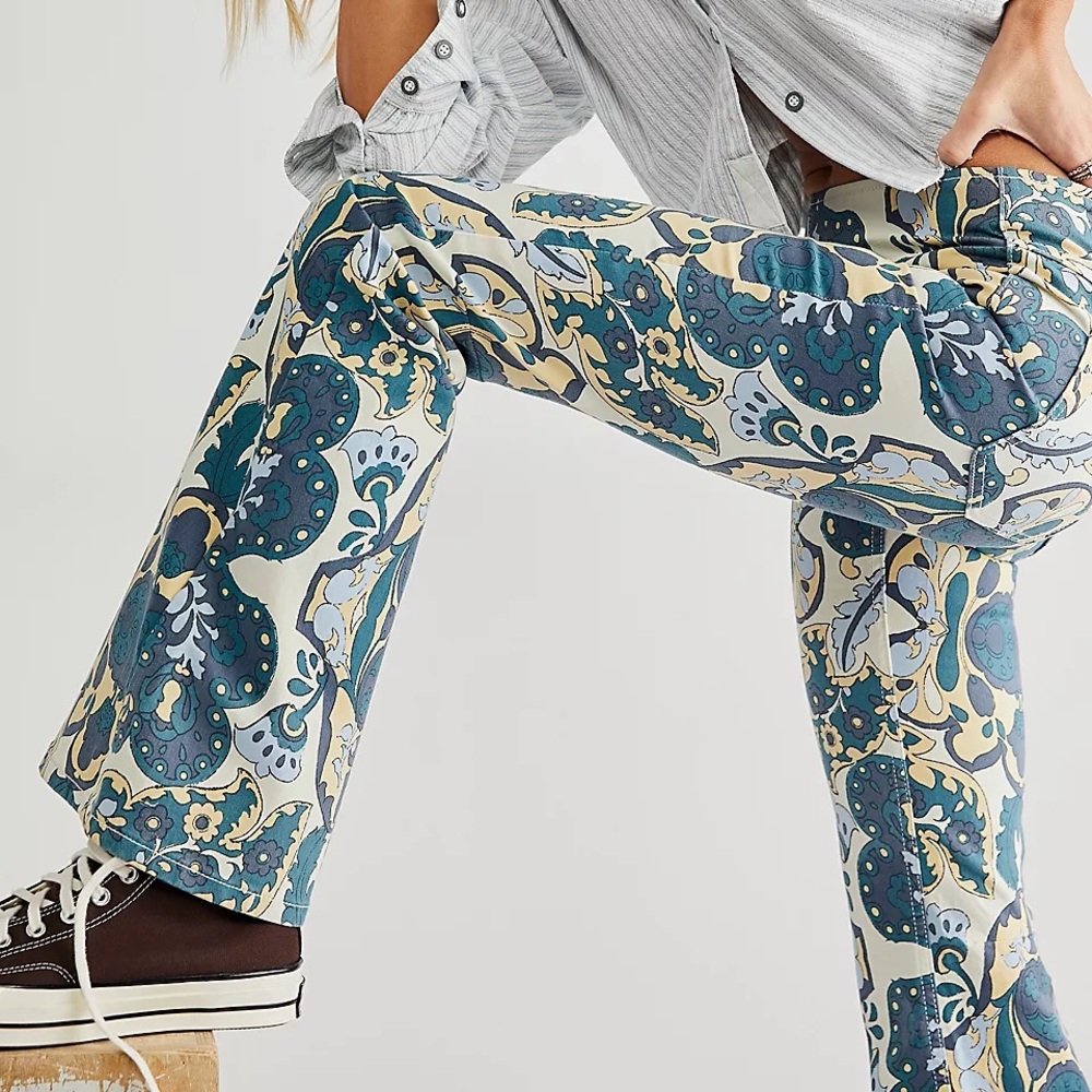 Free people penny printed flare pull on pants 70s retro style Teal combo